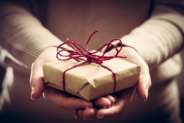 pacchetto regalo